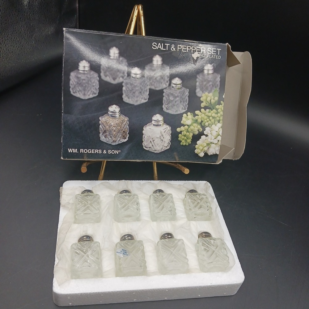 WM Rogers and Son Salt and Pepper Set Silverplated Seasoning 8 Piece table Set